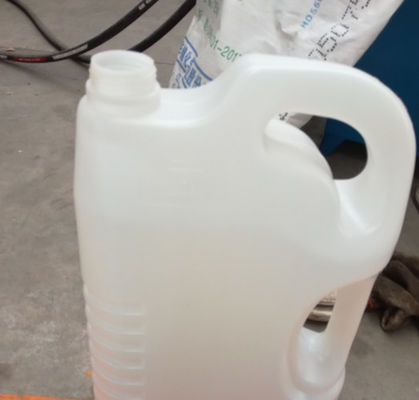 3 Ltr Jerry Can Blow Molding Machine PE Plastic Jerry Can Making Machine 6000kg