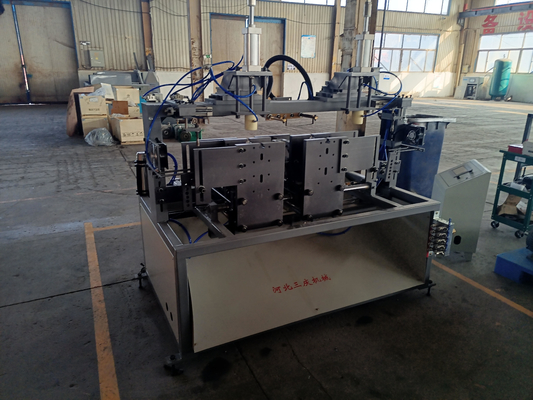 Middle Sized Reciprocating LDPE Plastic Blow Molding Machine Automatic